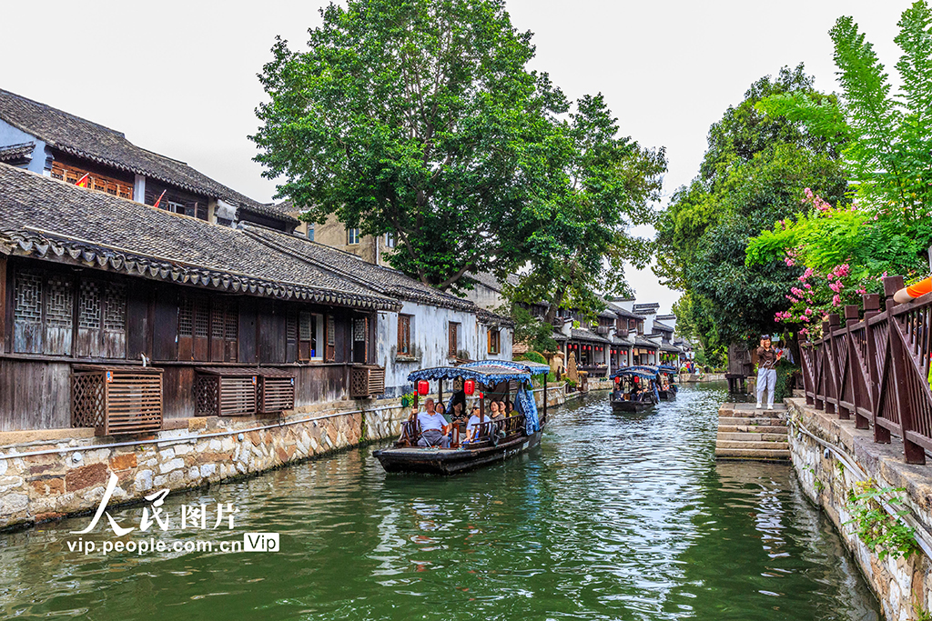 浙江湖州：南潯古鎮游人如織