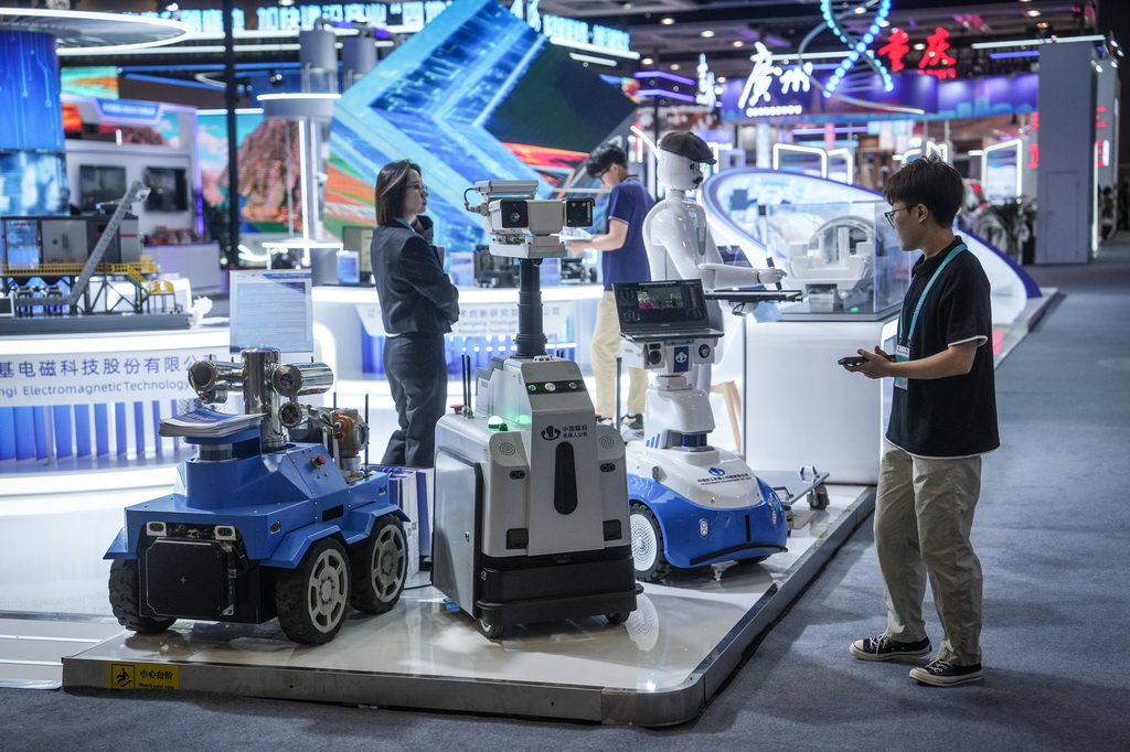 第六屆中國遼寧國際投資貿易洽談會在沈陽開幕