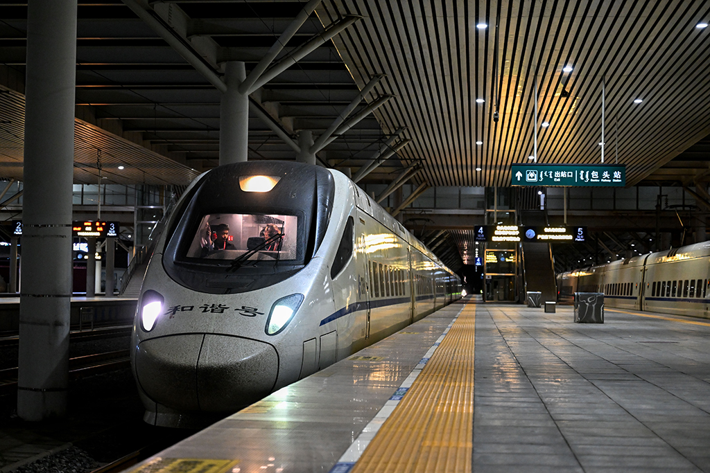 包銀高鐵包惠段進入運行試驗階段