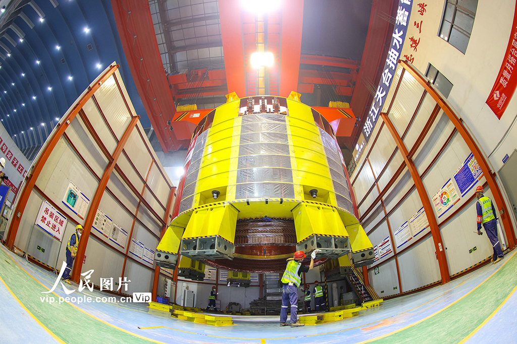 浙江臺州:天臺抽水蓄能電站3號機定子吊裝圓滿完成【2】