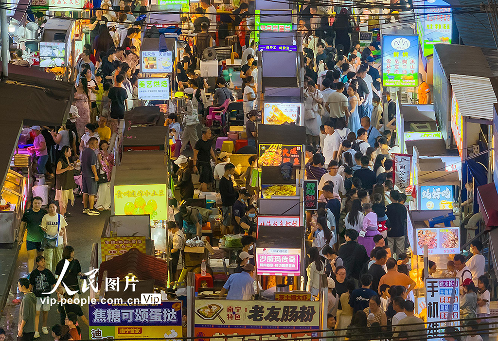 廣西南寧：夜市人氣旺【3】