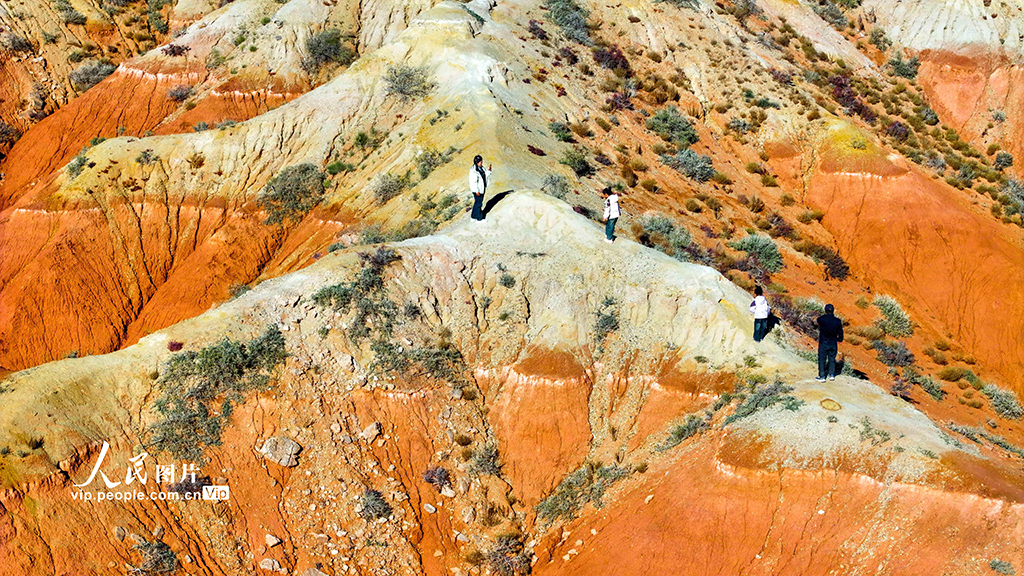 內蒙古烏蘭察布：紅崖臺地秋色美【2】