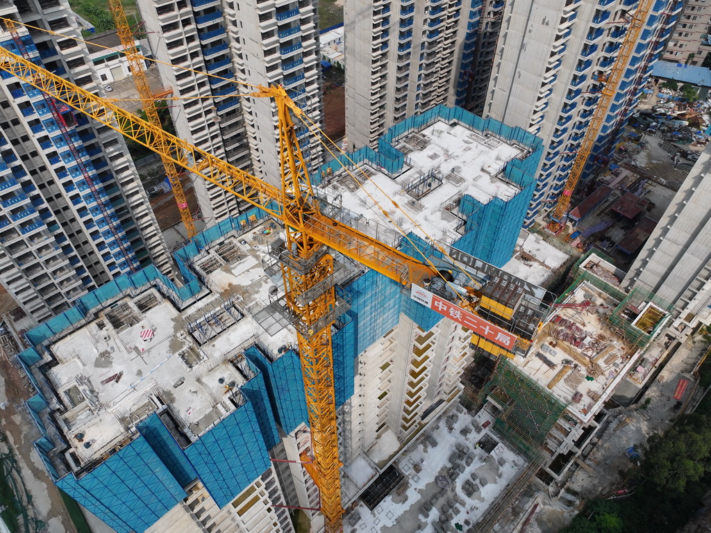 10月9日拍攝的南寧市雞村城中村改造項目建設現場（無人機照片）。