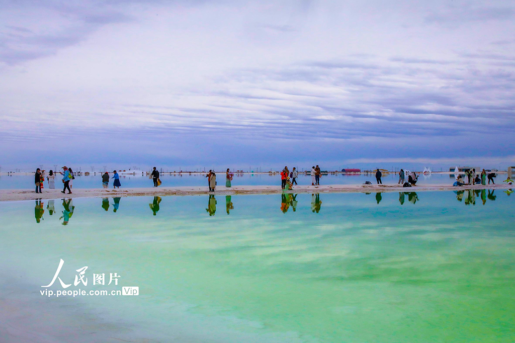 青海格爾木:察爾汗鹽湖風景壯美【9】