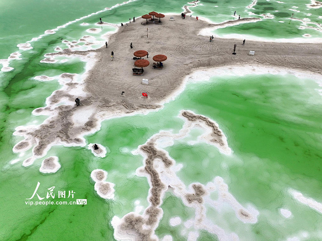 青海格爾木:察爾汗鹽湖風景壯美【10】