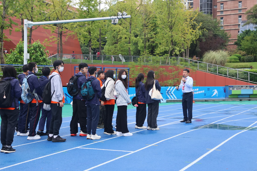 香港公民科內地考察團赴渝開展交流交往