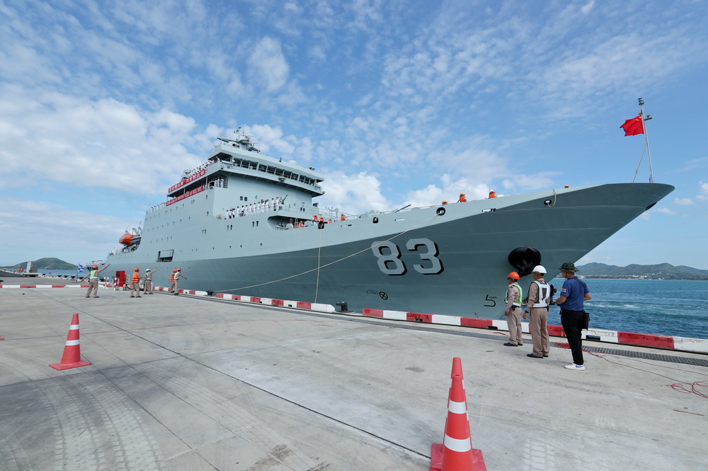 10月16日，戚繼光艦抵達泰國梭桃邑港。新華社記者 孫瑋彤 攝