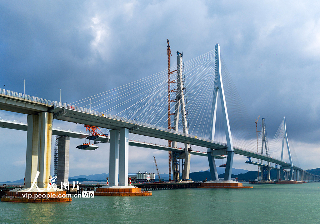 浙江寧波:象山港跨海大橋北側邊跨合龍【2】
