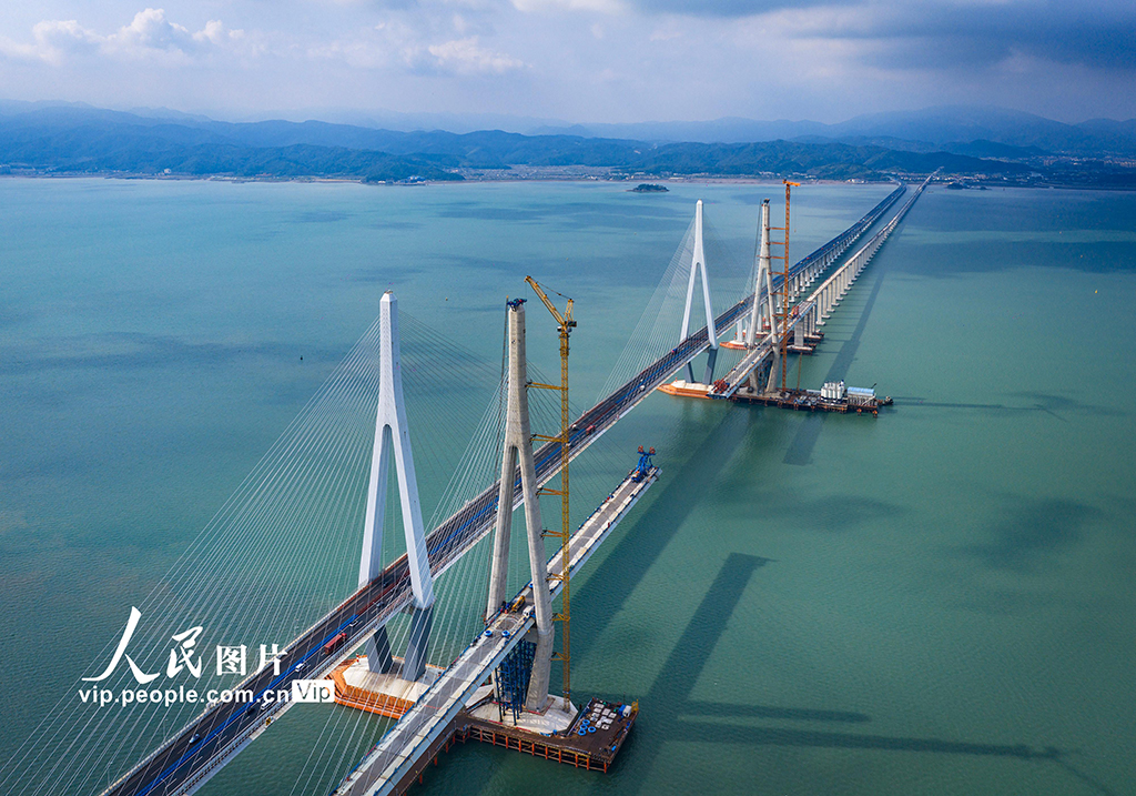 浙江寧波:象山港跨海大橋北側邊跨合龍【7】