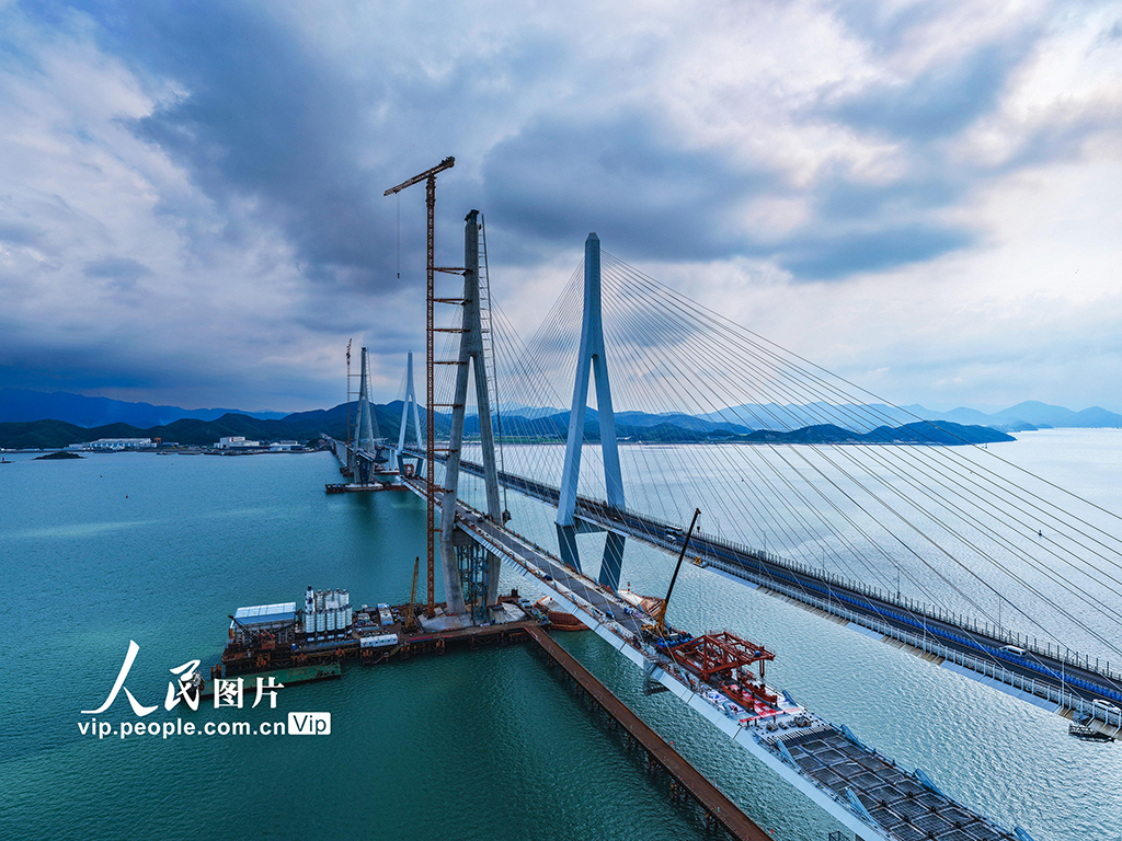 浙江寧波:象山港跨海大橋北側邊跨合龍【9】