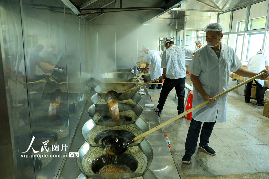 浙江溫嶺:古法熬糖甜蜜啟幕【3】