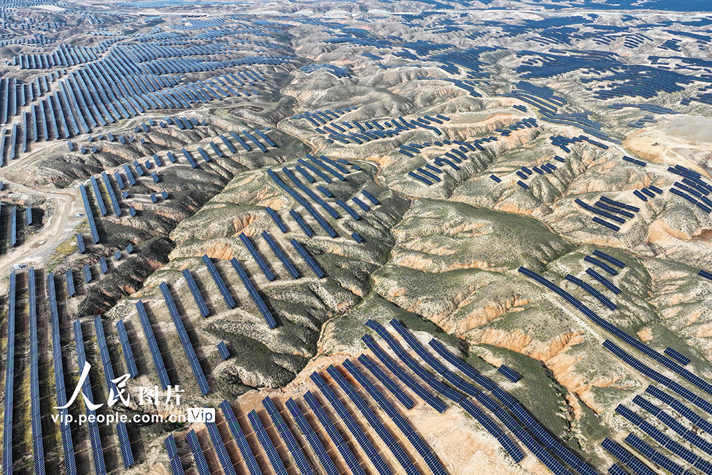 寧夏吳忠:“沙戈荒”清潔能源助力綠色發展【6】