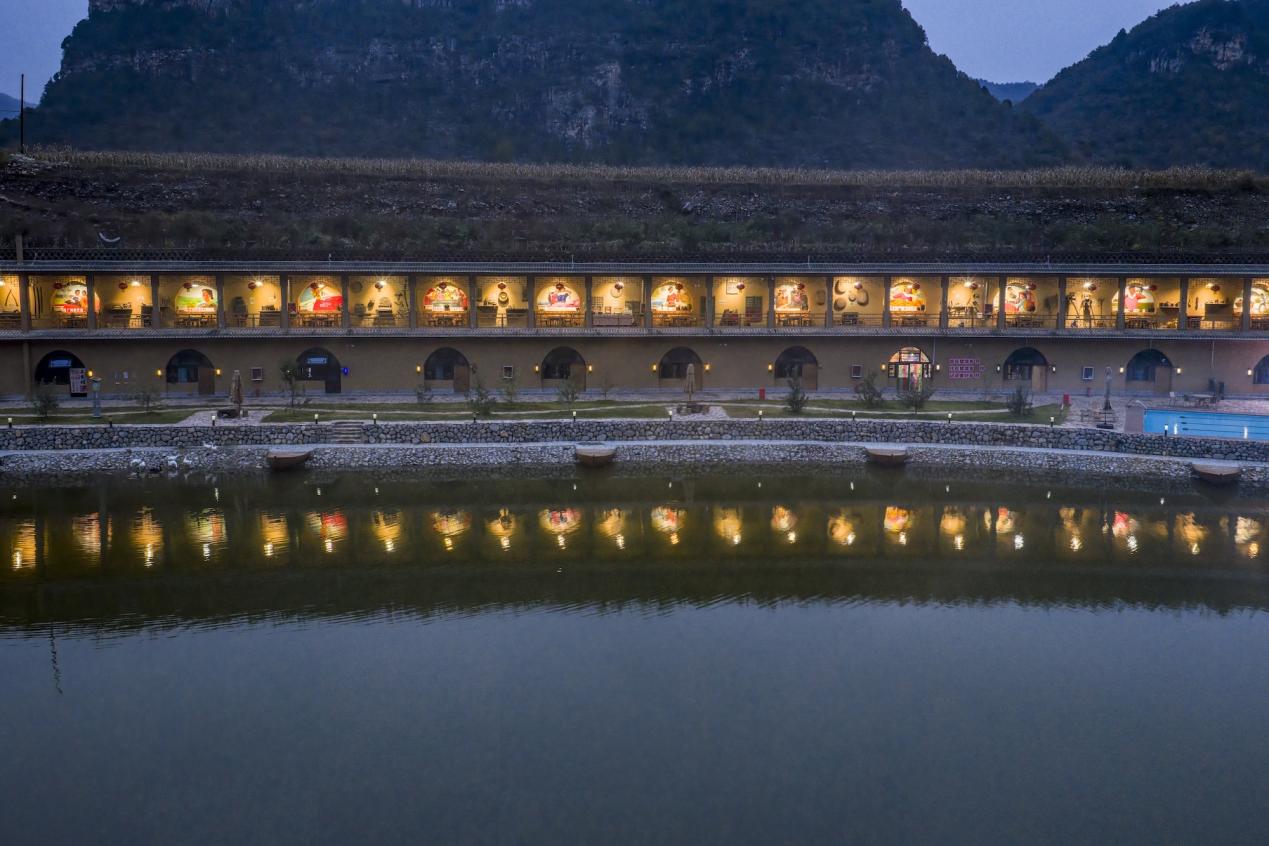 晉城市陵川縣附城鎮丈河村打造的特色窯洞民宿。趙瑞攝