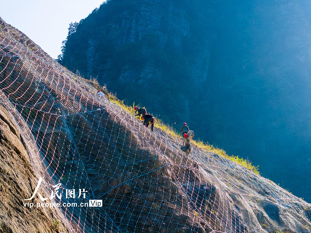 廣西金秀:安防工程建設正酣【4】