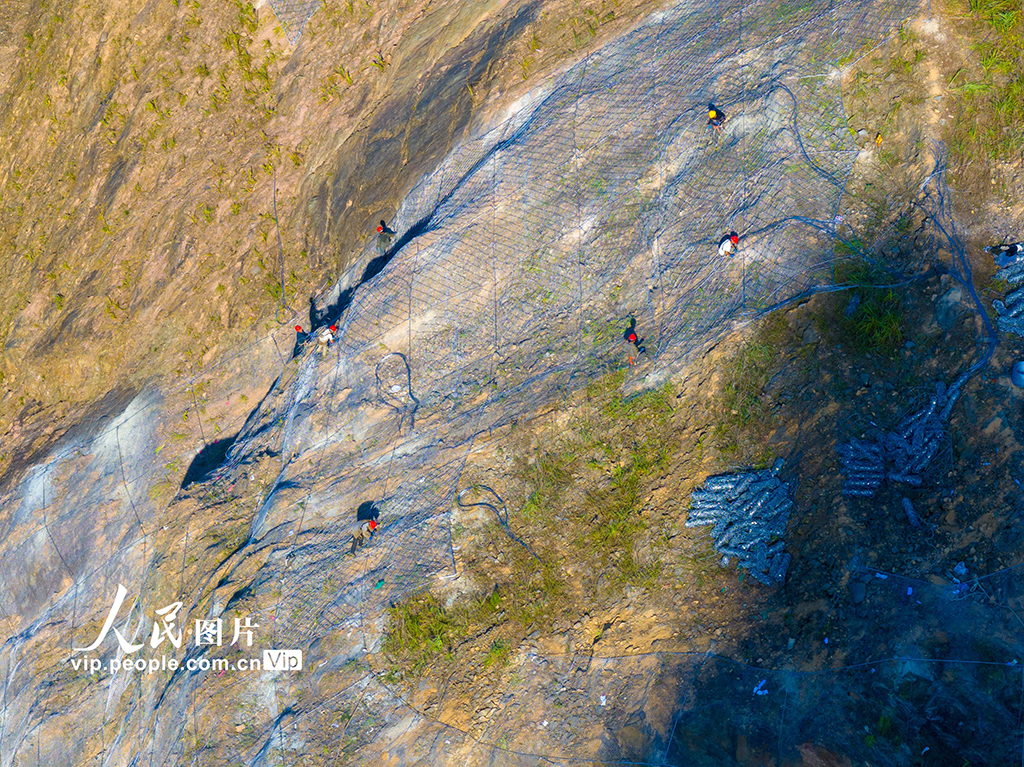 廣西金秀:安防工程建設正酣【6】