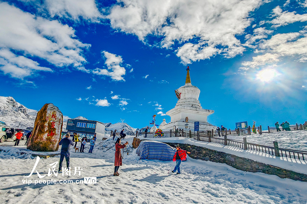 四川康定:折多山白雪皚皚【2】