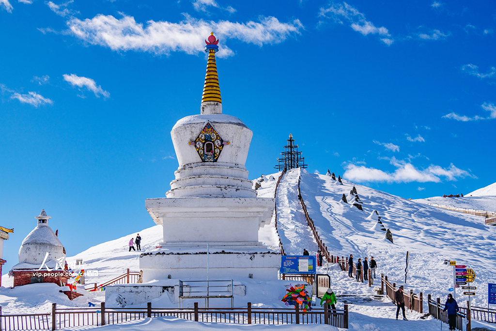 四川康定:折多山白雪皚皚【5】