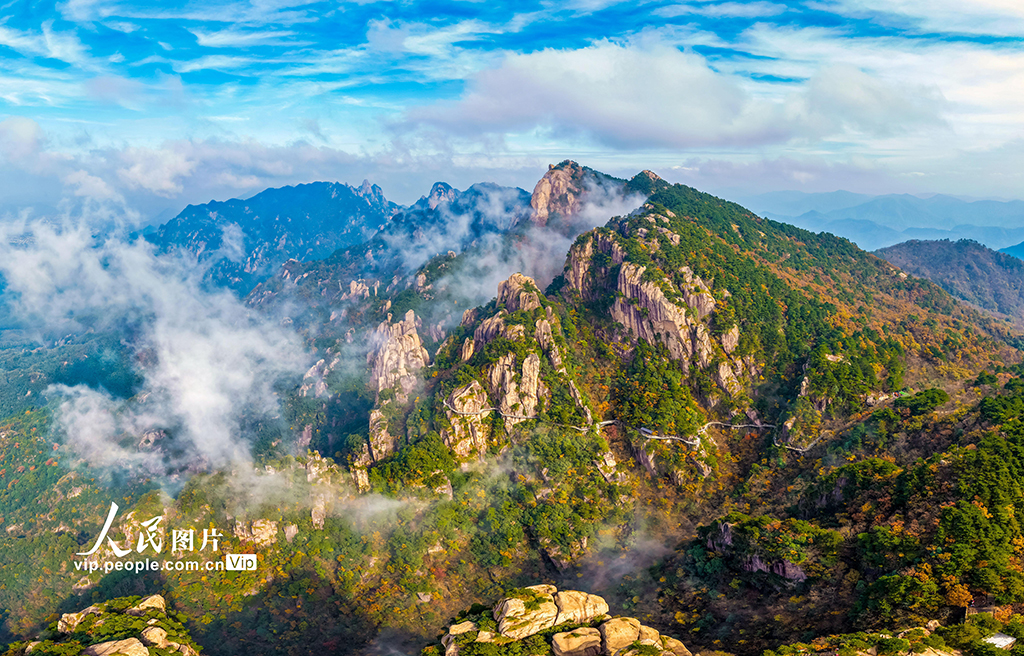 安徽池州：漫步高空棧道 欣賞絢麗秋色【3】