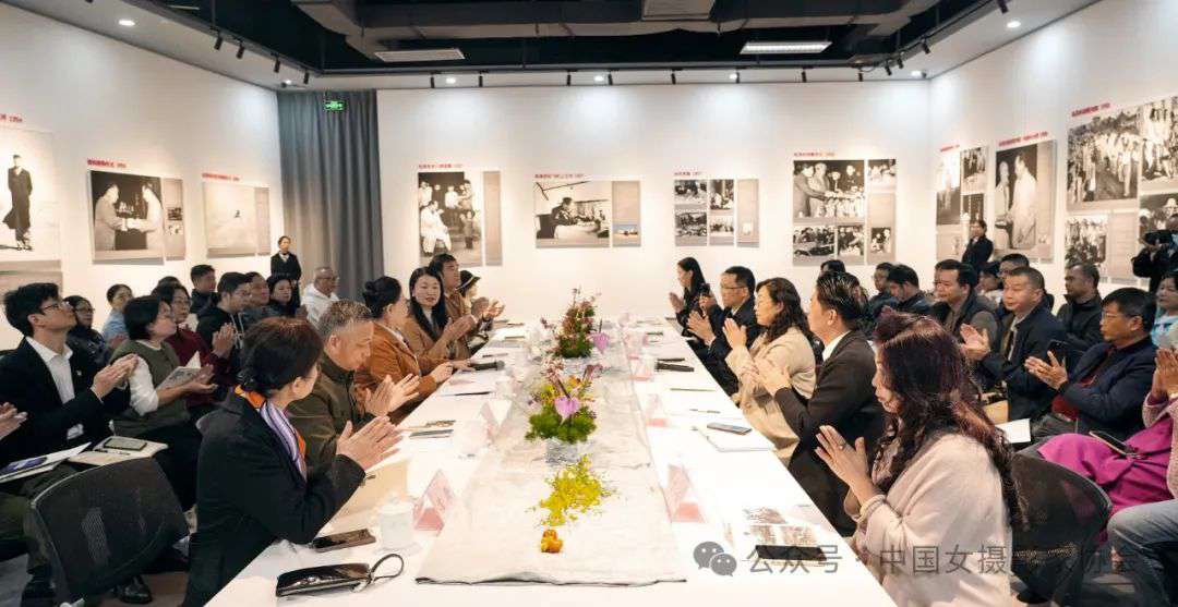 座談會現場。