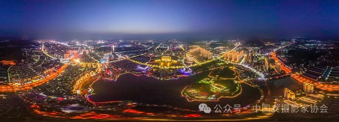 《萍鄉夜景》 李霞 (北京) 攝