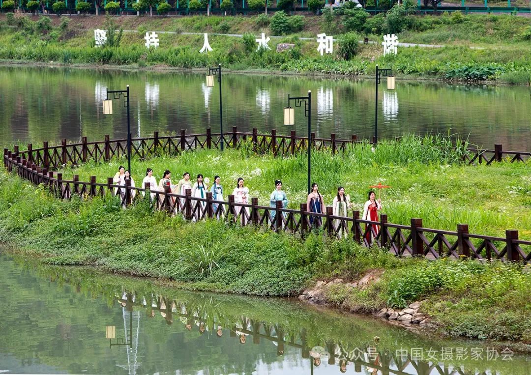《江口村》 王娟 攝