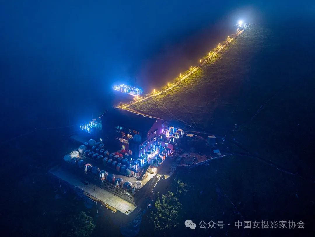 《武功山 云頂天宮》 李占巧 攝