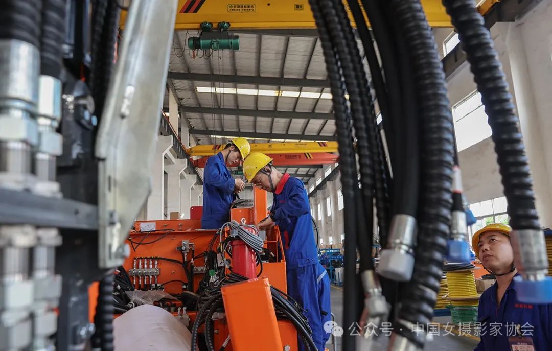 《各負其責》 馬玉俠 攝