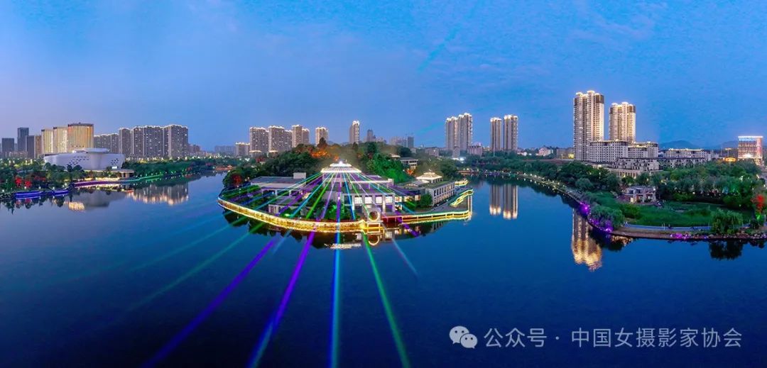 《萍鄉市玉湖濕地公園夜色》 李占巧 攝