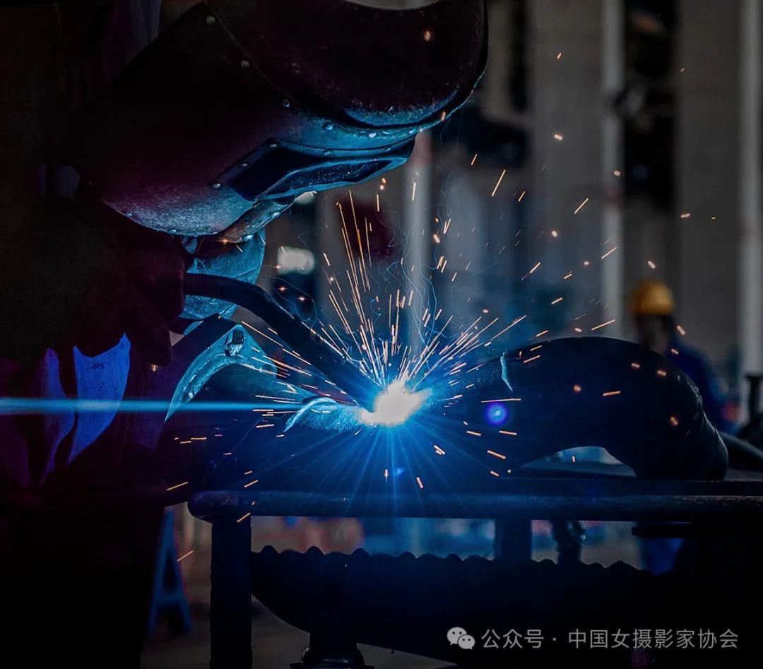 《勞動精神》 王燕 攝