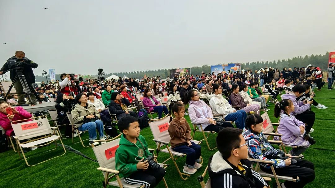 開幕式現場。 郝媛卓攝