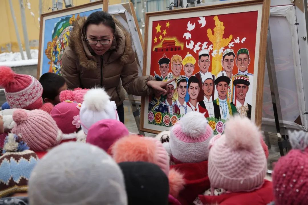 《民族團結教育從娃娃抓起》張利軍