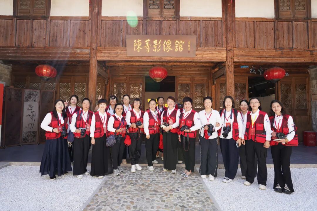 陳菁影像館。