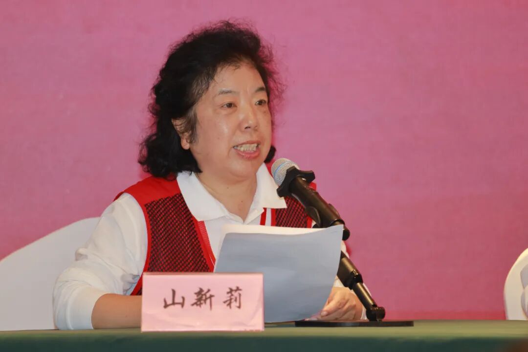 中國女攝影家協會理事、陜西省女攝影家協會主席山新莉作為學員代表發言。張麗 攝